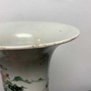 Un vase de forme 'yenyen' en porcelaine de Chine famille verte, Kangxi — photo 8