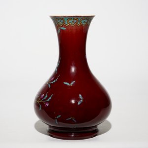 Un vase de forme yuchunping en porcelaine de Chine langyao émaillé, 18/19ème — photo 3