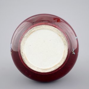 Un vase de forme yuchunping en porcelaine de Chine langyao émaillé, 18/19ème — photo 6