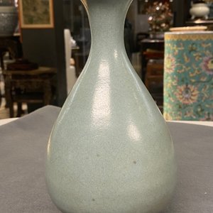 Un vase de forme 'yuhuchunping' à émail junyao, probablement Yuan ou Song — photo 19