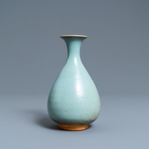 Un vase de forme 'yuhuchunping' à émail junyao, probablement Yuan ou Song — photo 3