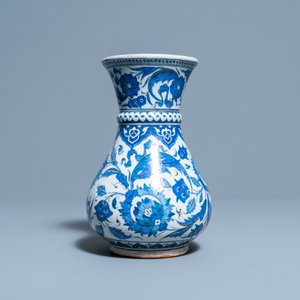 Un vase de style Iznik en bleu et blanc, prob. Samson, France, 19ème — photo 2