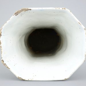 Un vase en Delft polychrome au portrait de Willem V, Prince d'Orange, 18ème — photo 5