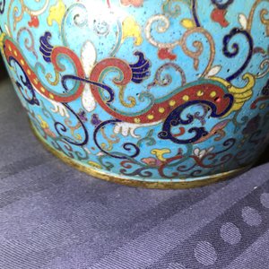 Un vase en émaux cloisonnés, marque de Qianlong, 19/20ème — photo 8