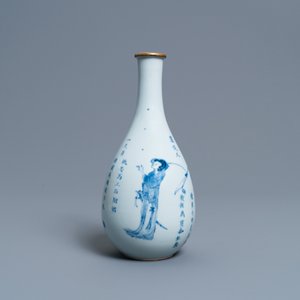 Un vase en forme de poire en porcelaine de Chine en bleu et blanc à décor 'Shuihu Zhuan', Shunzhi/Kangxi — photo 3