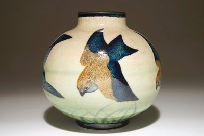 Un vase en grès aux oiseaux stylisés, Charles Catteau pour Boch Frères Keramis, ca. 1930