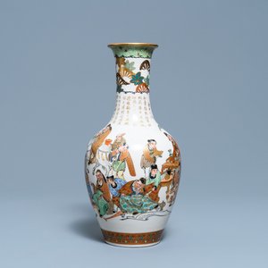 Un vase en grès de Satsuma à décor de sages, Meiji, 19ème — photo 1