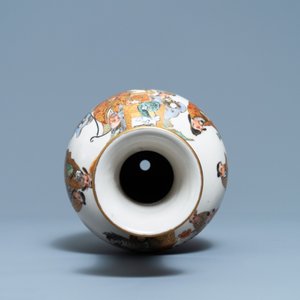 Un vase en grès de Satsuma à décor de sages, Meiji, 19ème — photo 5