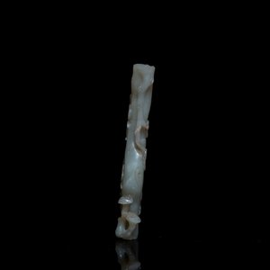Un vase en jade sur socle ajouré, Chine, Qing — photo 6