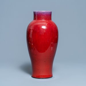 Un vase en porcelaine de Chine à émail flambé, 19ème — photo 2