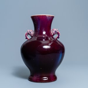 Un vase en porcelaine de Chine à émail flambé, Qianlong — photo 3