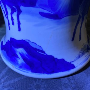 Un vase en porcelaine de Chine bleu et blanc à décor de grues et cerfs, Kangxi — photo 9