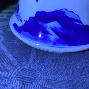 Un vase en porcelaine de Chine bleu et blanc à décor de grues et cerfs, Kangxi — photo 10