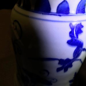 Un vase en porcelaine de Chine bleu et blanc, époque Transition — photo 10