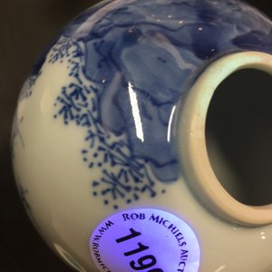 Un vase en porcelaine de Chine bleu et blanc, Kangxi — photo 11