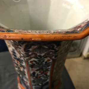Un vase en porcelaine de Chine bleu et blanc surdécoré en Europe, Kangxi — photo 15