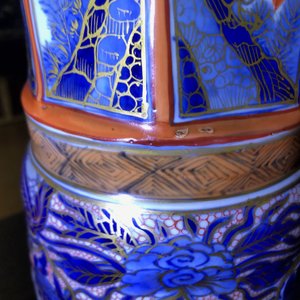 Un vase en porcelaine de Chine bleu et blanc surdécoré en Europe, Kangxi — photo 18