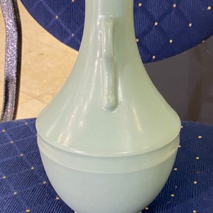 Un vase en porcelaine de Chine céladon monochrome, marque de Qianlong, République — photo 9
