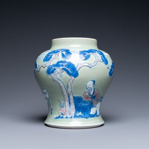 Un vase en porcelaine de Chine en bleu, blanc et rouge de cuivre à fond céladon, Kangxi — photo 4