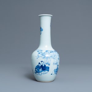 Un vase en porcelaine de Chine en bleu et blanc à décor de joueurs de go, 19/20ème — photo 2