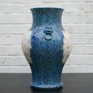 Un vase en porcelaine de Chine en oeuf de rouge-gorge et faux marbre, marque de Qianlong, 20ème — photo 11