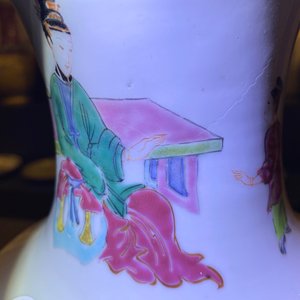Un vase en porcelaine de Chine famille rose à décor de femmes qui jouent au go, Yongzheng — photo 14