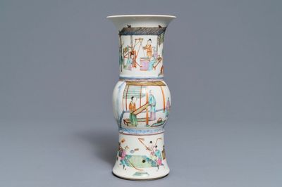 Un vase en porcelaine de Chine famille rose à décor de la production de blé, marque de Kangxi, 19ème
