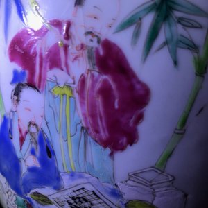 Un vase en porcelaine de Chine famille rose à décor des 'Sept sages dans la forêt de bambou', Yongzheng — photo 15