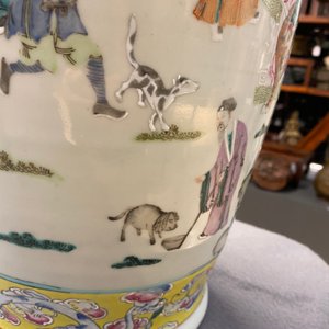 Un vase en porcelaine de Chine famille rose à décor d'immortels, 19ème — photo 25