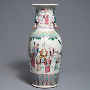 Un vase en porcelaine de Chine famille rose à décor d'Immortels, 19ème — photo 3