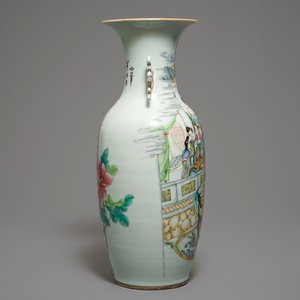 Un vase en porcelaine de Chine famille rose à double décor, 19/20ème — photo 2