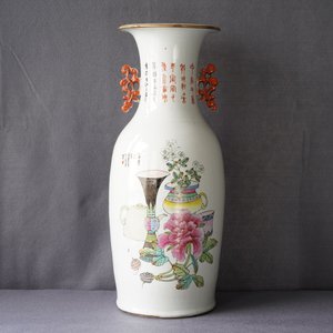 Un vase en porcelaine de Chine famille rose à double décor, 19/20ème — photo 10