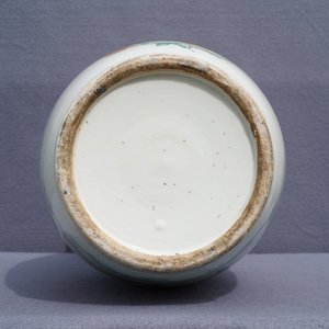 Un vase en porcelaine de Chine famille rose à double décor, 19/20ème — photo 10