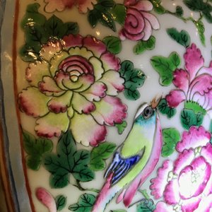Un vase en porcelaine de Chine famille rose aux anses en forme de dragons, 19ème — photo 14