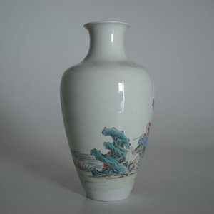 Un vase en porcelaine de Chine famille rose aux guerriers, marque de Ju Ren Tang, République, 20ème — photo 16