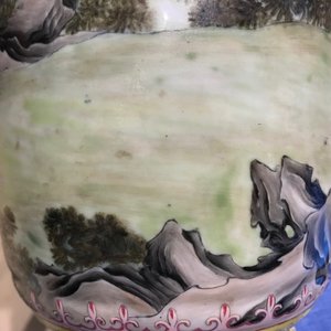 Un vase en porcelaine de Chine famille rose aux guerriers, marque de Qianlong, République, 20ème — photo 10