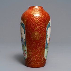 Un vase en porcelaine de Chine famille rose coquille d'oeuf, Yongzheng — photo 2