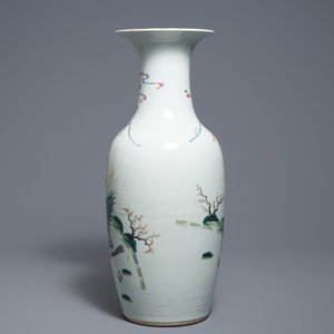 Un vase en porcelaine de Chine famille rose, marque de Kangxi, 19ème — photo 3