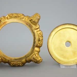 Un vase en porcelaine de Chine famille rose sur socle en bronze doré, 18/19ème — photo 7
