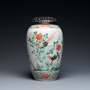 Un vase en porcelaine de Chine famille verte à décor de faisans, Kangxi — photo 1