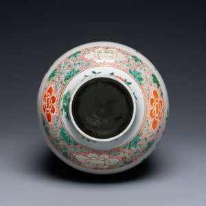 Un vase en porcelaine de Chine famille verte à décor de faisans, Kangxi — photo 7
