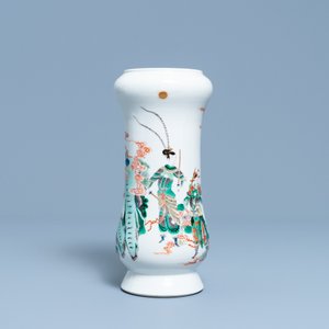 Un vase en porcelaine de Chine famille verte, marque de Kangxi, 19ème — photo 3