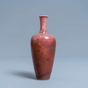 Un vase en porcelaine de Chine fleur de pêche, marque de Kangxi, République — photo 1