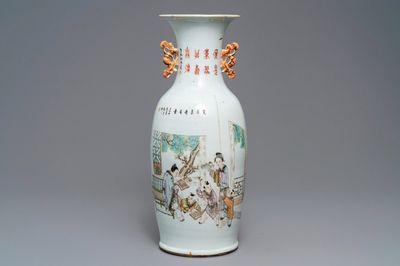Un vase en porcelaine de Chine qianjiang cai à double décor, 19/20ème