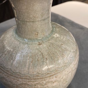 Un vase en porcelaine de Chine qingbai à décor incisé, Song — photo 11