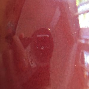 Un vase en porcelaine de Chine sang de boeuf monochrome, 18/19ème — photo 4