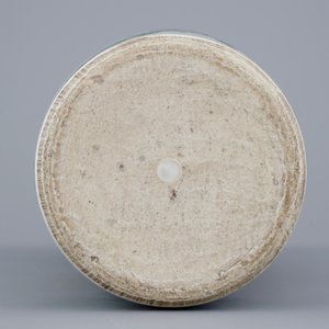Un vase en porcelaine de Chine wucai, 20ème — photo 6