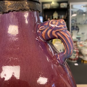 Un vase en porclaine de Chine à émail flambé monté en lampe, Qianlong — photo 11