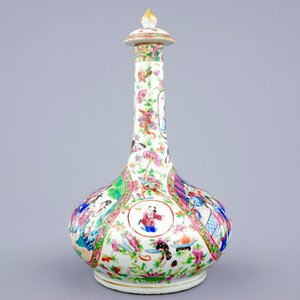 Un vase et son couvercle en porcelaine de Chine famille rose de Canton, 19ème — photo 2