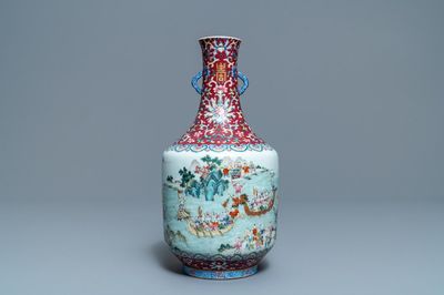 Un vase impérial en porcelaine de Chine famille rose, marque et époque de Jiaqing